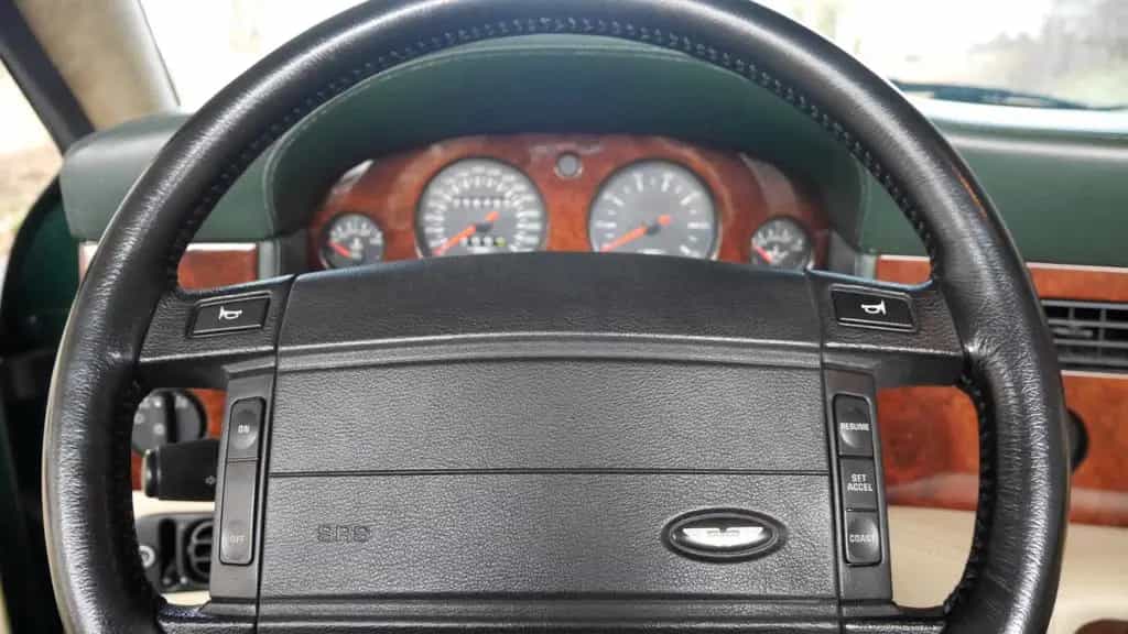 Aston Martin Virage Volante // British Racing Green //perfekt 10/1995-photo-26