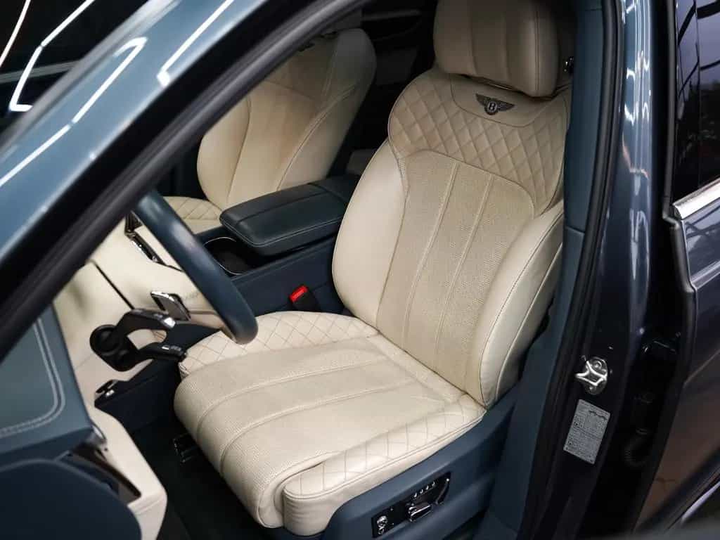 Bentley Bentayga 6.0 W12 4WD First Edition Autom. 03/2016-photo-4