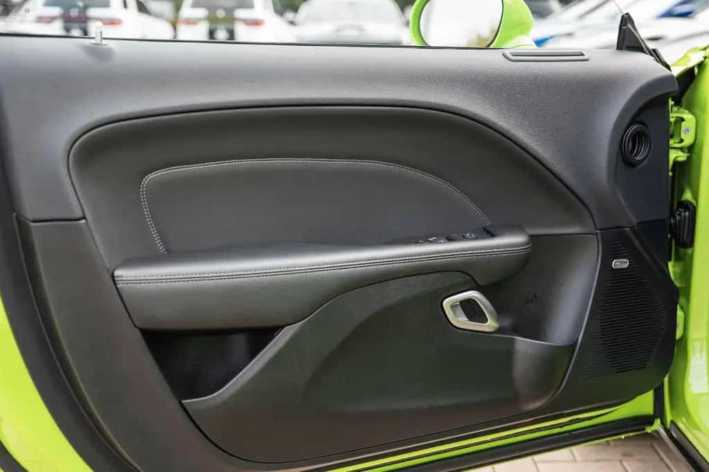 Dodge Challenger 5,7 HEMI V8 Widebody Leder Top 05/2024-photo-23