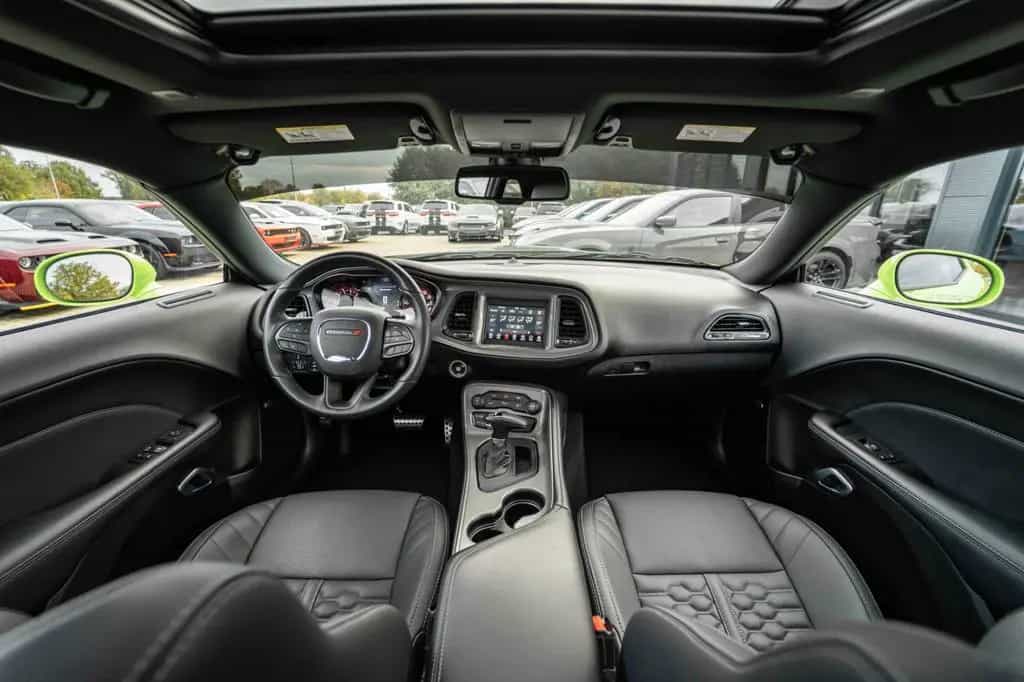 Dodge Challenger 5,7 HEMI V8 Widebody Leder Top 05/2024-photo-47