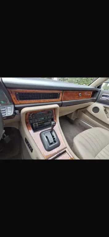 Jaguar XJ Sovereign 3.6 05/1988-photo-8