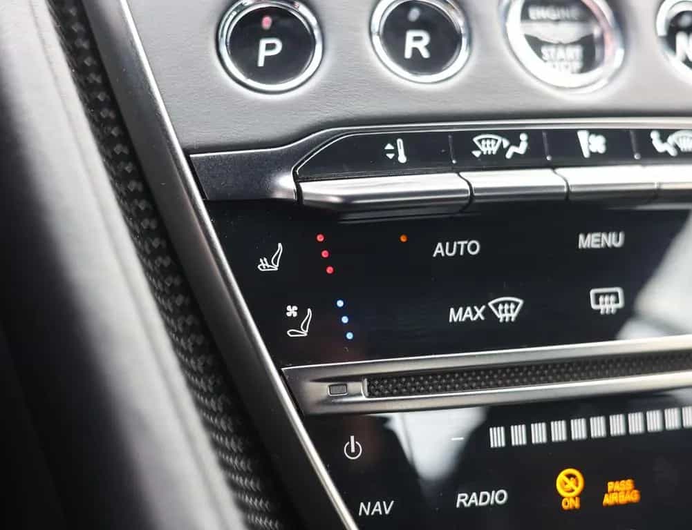Aston Martin DBS 5.2 V12 Superleggera | B&O - NEUWERTIG 03/2019-photo-34