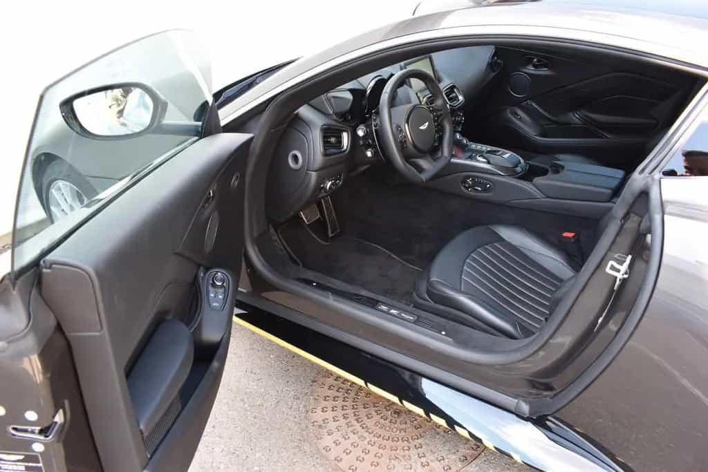 Aston Martin V8 Vantage 4.0 V8 -007 JAMES BOND LIMITED EDITIO 06/2021-photo-25