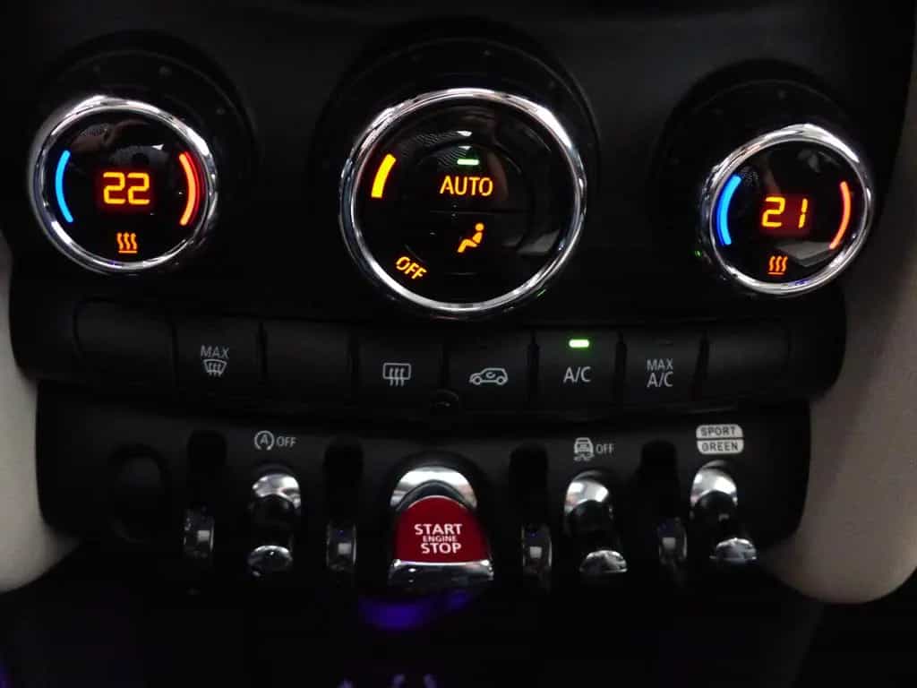 MINI Cooper C hili LED+Glas-SHD+Klimaautom.+PDC+Shzg 09/2017-photo-14