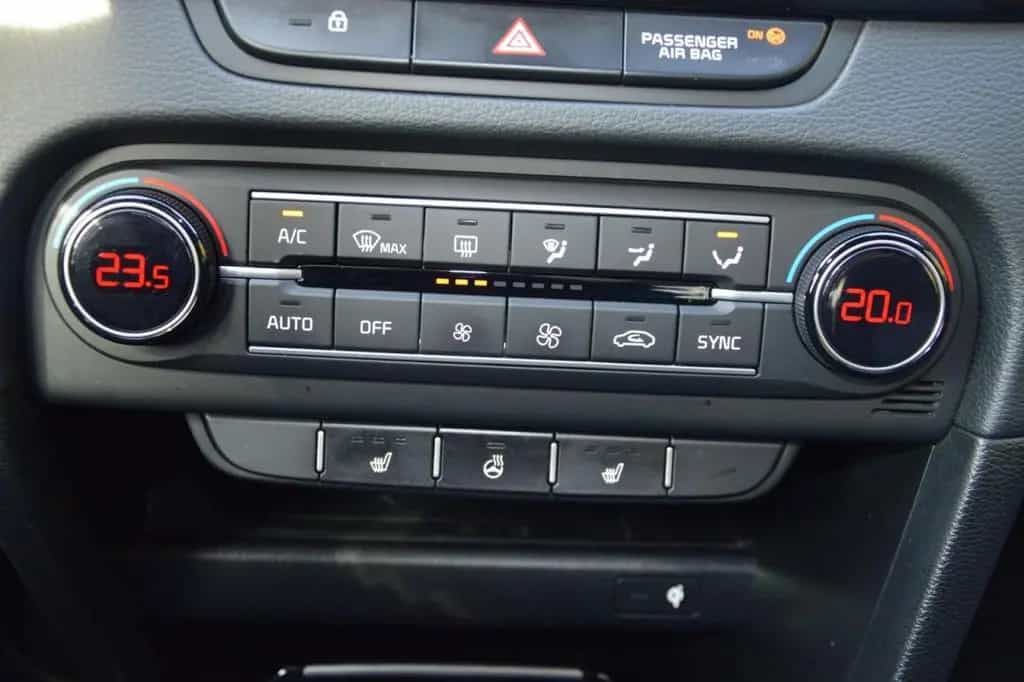 Kia Ceed Sportswagon Spirit SHZ / Kamera / CarPlay 02/2022-photo-17