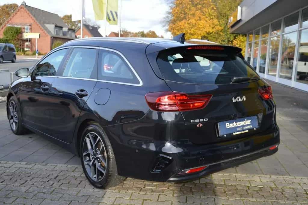Kia Ceed Sportswagon Spirit SHZ / Kamera / CarPlay 02/2022-photo-3