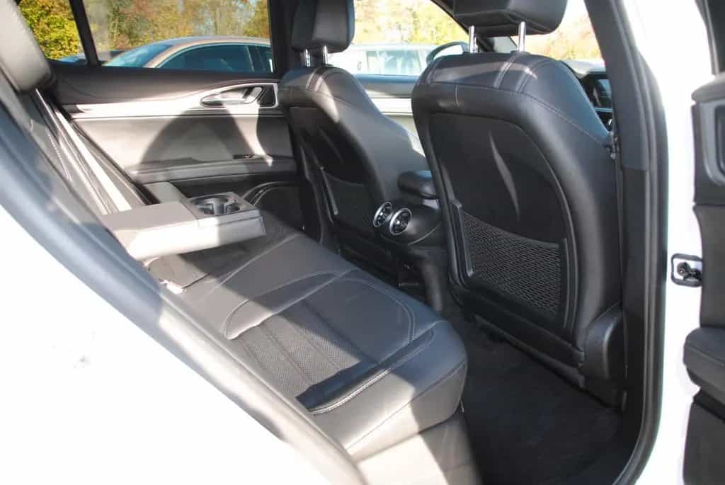 Alfa Romeo Stelvio Veloce Q4 elektr. AHK, Premium-Paket 05/2023-photo-12