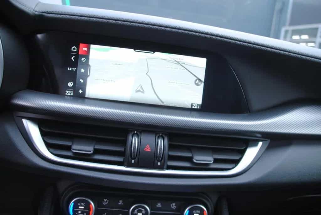 Alfa Romeo Stelvio Veloce Q4 elektr. AHK, Premium-Paket 05/2023-photo-22