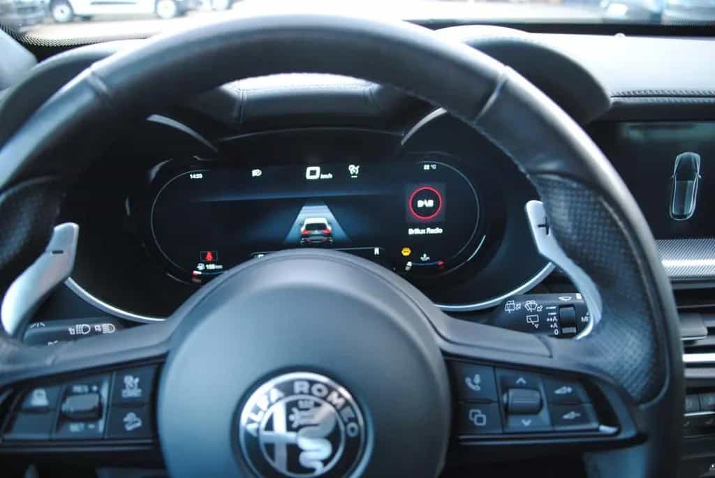 Alfa Romeo Stelvio Veloce Q4 elektr. AHK, Premium-Paket 05/2023-photo-23