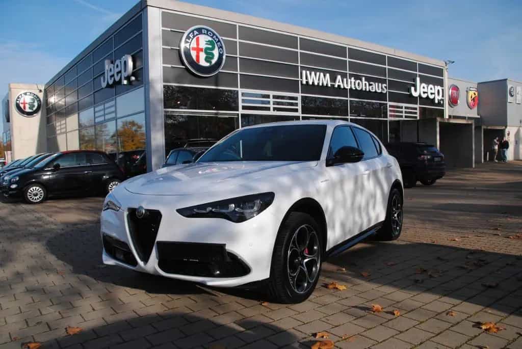 Alfa Romeo Stelvio Veloce Q4 elektr. AHK, Premium-Paket 05/2023-photo-3