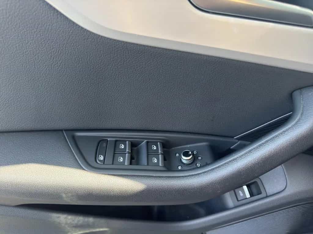 Audi A4 Avant*Quattro*Apple CarPlay*Navi*AHK*Sport* 08/2019-photo-13