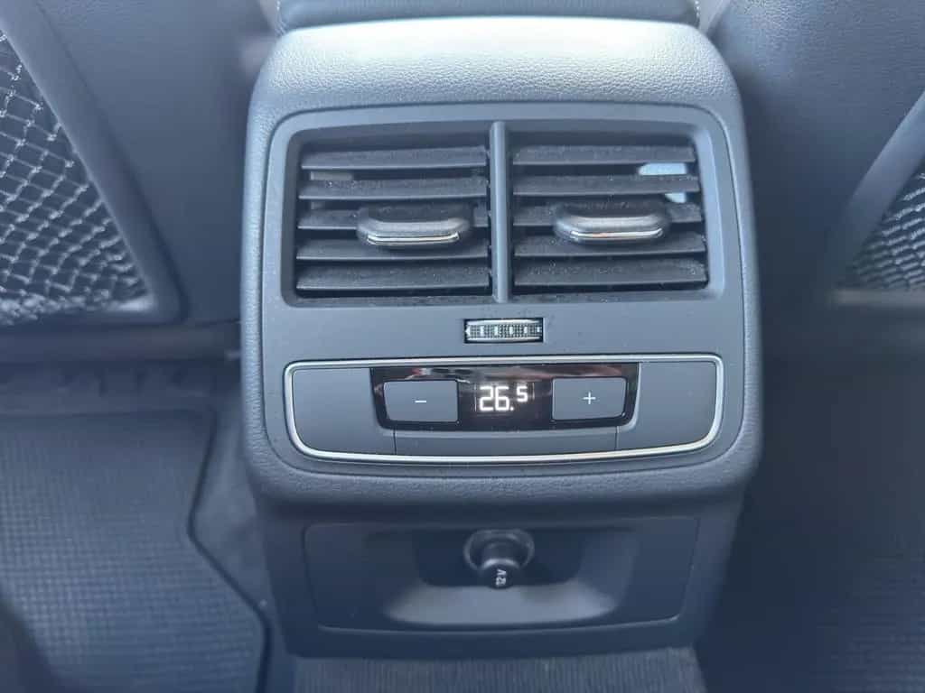 Audi A4 Avant*Quattro*Apple CarPlay*Navi*AHK*Sport* 08/2019-photo-17