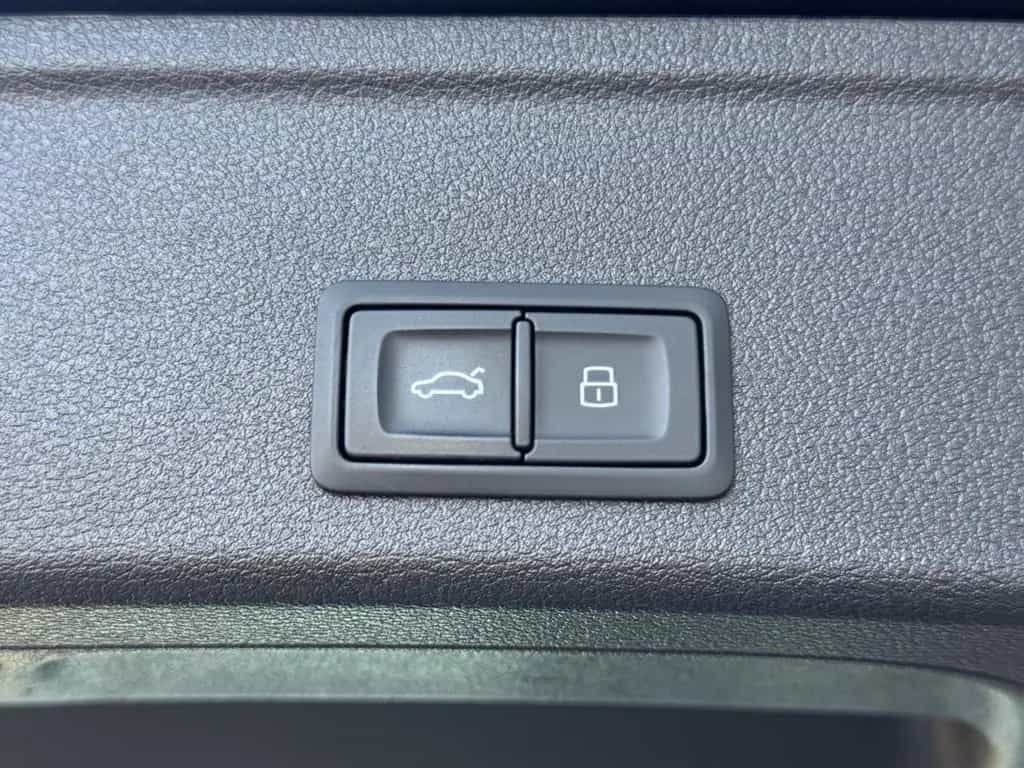 Audi A4 Avant*Quattro*Apple CarPlay*Navi*AHK*Sport* 08/2019-photo-18