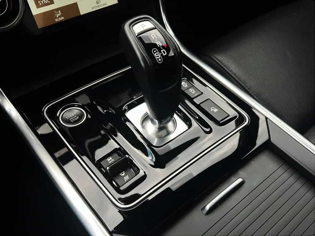 Jaguar XE D200 R-DYNAMIC BLACK AWD/Keyless/HeadUp 03/2022-photo-33