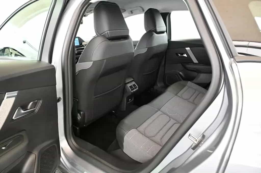 Citroën C4 1.2 PT 130 PLUS LED/NAVI/SHZ/KAELTE-PAKET/18 06/2024-photo-21