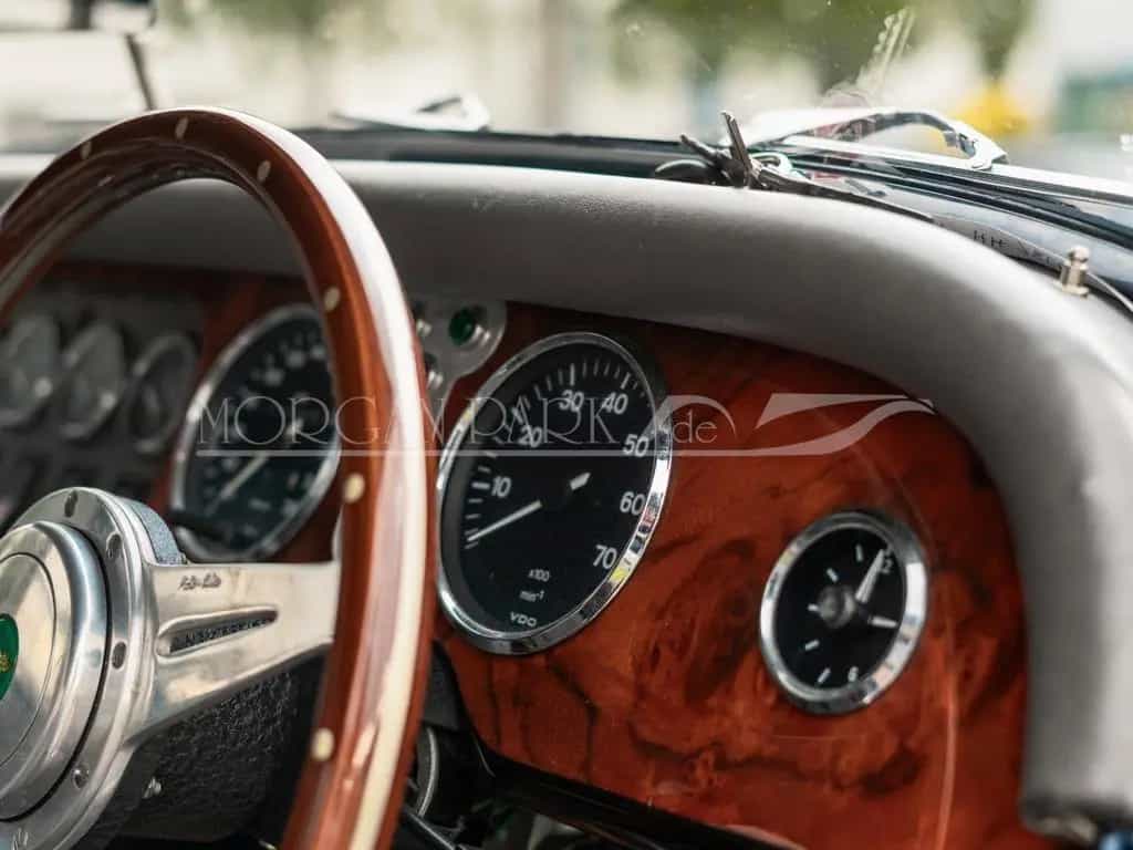 Morgan Plus 4 - 4 Sitzer 02/1997-photo-12