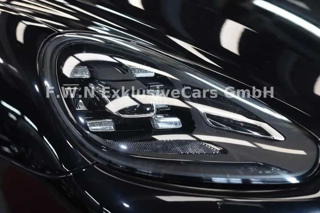 Porsche Cayenne Turbo S*TV*ACC*Pano*Matix*Burmester 11/2016-photo-18