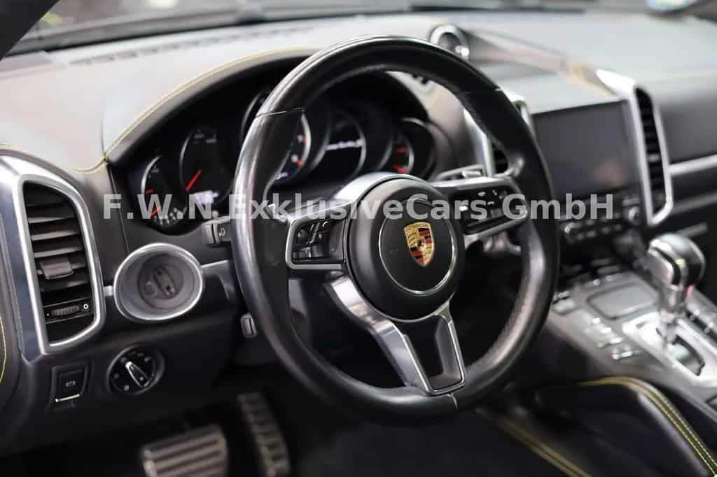 Porsche Cayenne Turbo S*TV*ACC*Pano*Matix*Burmester 11/2016-photo-21