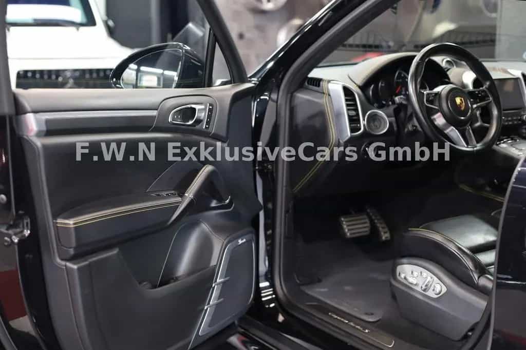 Porsche Cayenne Turbo S*TV*ACC*Pano*Matix*Burmester 11/2016-photo-28