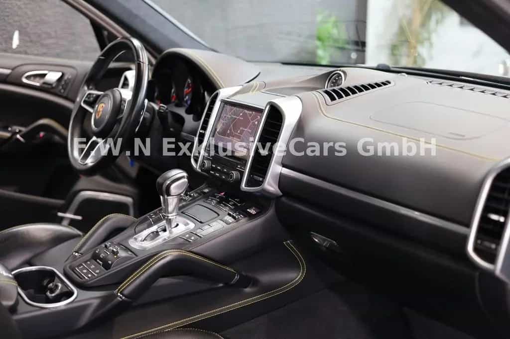 Porsche Cayenne Turbo S*TV*ACC*Pano*Matix*Burmester 11/2016-photo-7