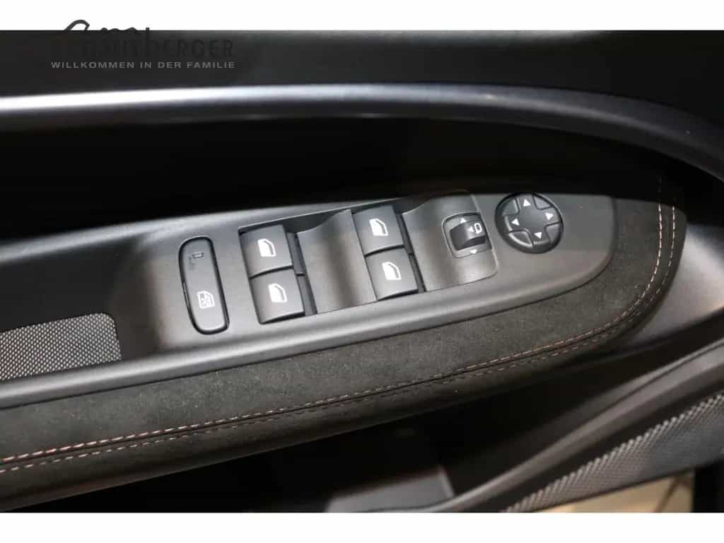 Alfa Romeo Junior Ibrida 1.2 VGT 48V-Hybrid Intensa El. Pan 02/2026-photo-15