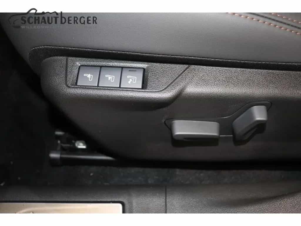 Alfa Romeo Junior Ibrida 1.2 VGT 48V-Hybrid Intensa El. Pan 02/2026-photo-16