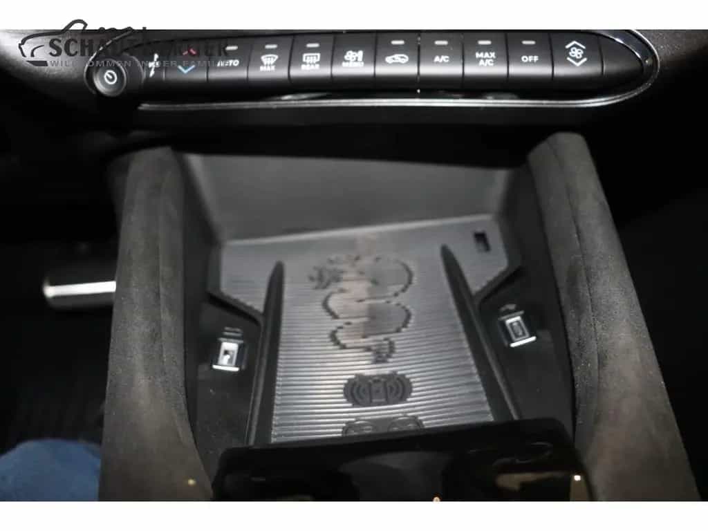 Alfa Romeo Junior Ibrida 1.2 VGT 48V-Hybrid Intensa El. Pan 02/2026-photo-20