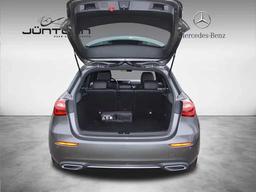 Mercedes-Benz A-Class 220 NAVI PREMIUM + RFK + MBUX + PARK ASSIST 06/2019-photo-6