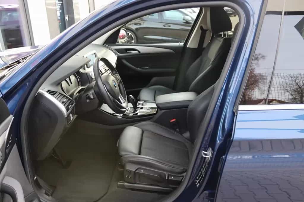 BMW X3 20i xDrive X-Line Navi PDC Klima LED SHZ 01/2019-photo-11