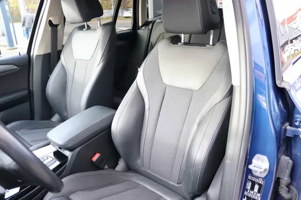 BMW X3 20i xDrive X-Line Navi PDC Klima LED SHZ 01/2019-photo-22