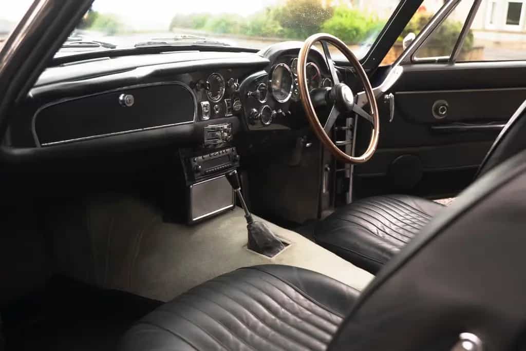Aston Martin DB 6 Vantage, Richard Stewart Williams - RSW 05/1966-photo-10