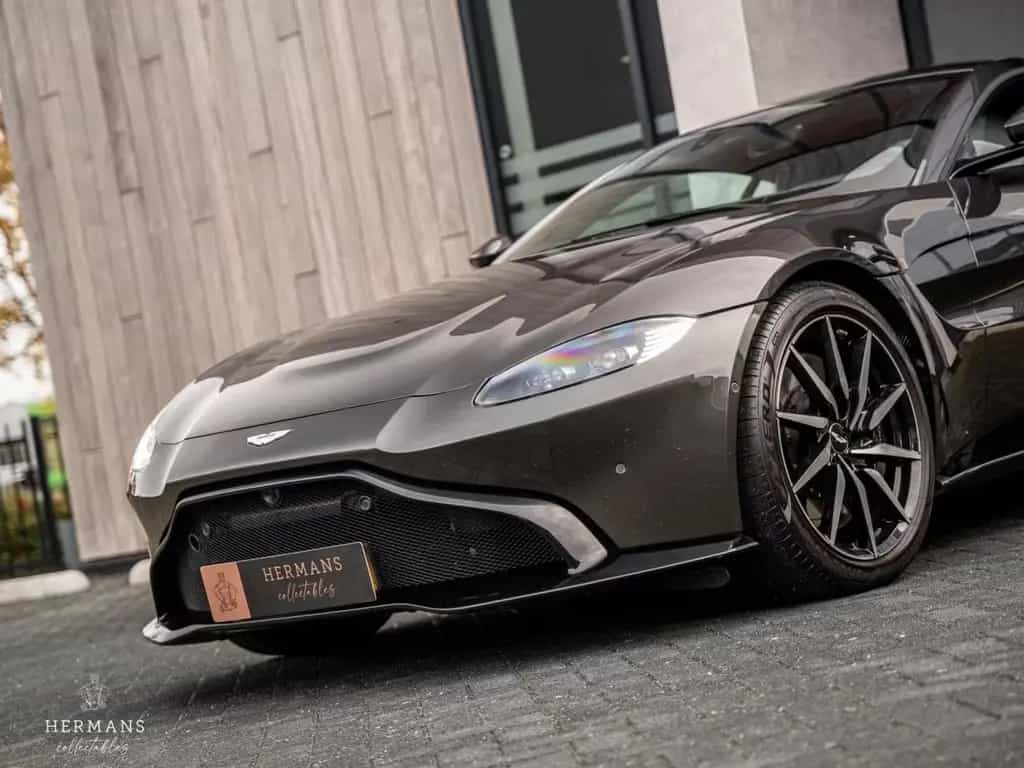 Aston Martin V8 Vantage 4.0 / Memory / kamera / Dealer / Cool 05/2021-photo-3
