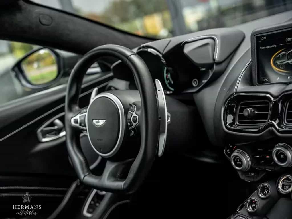 Aston Martin V8 Vantage 4.0 / Memory / kamera / Dealer / Cool 05/2021-photo-32
