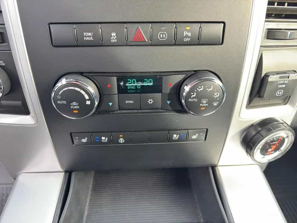 Dodge RAM 1500 5,7 HEMI | 1. HAND | QUADCAB| 4x4 | LUFTF. 12/2011-photo-15