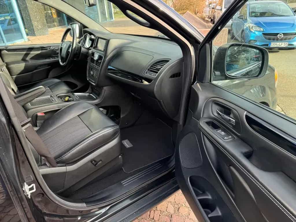 Lancia Voyager S 2.8 CRD 130 KW,DVD El.Schiebetür Xen 11/2015-photo-10