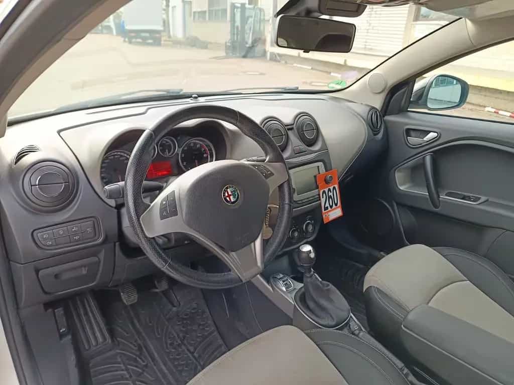 Alfa Romeo MiTo Turismo 08/2014-photo-9