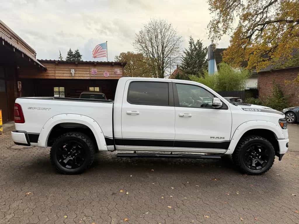 Dodge RAM LARAMI*SPORT*12"RADIO*PANO*OFFROAD*BÜGEL*GARANTI 12/2020-photo-17