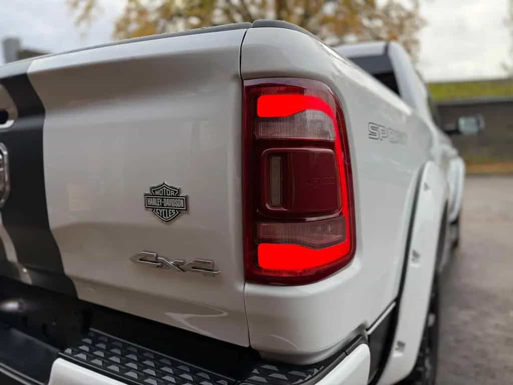 Dodge RAM LARAMI*SPORT*12"RADIO*PANO*OFFROAD*BÜGEL*GARANTI 12/2020-photo-23