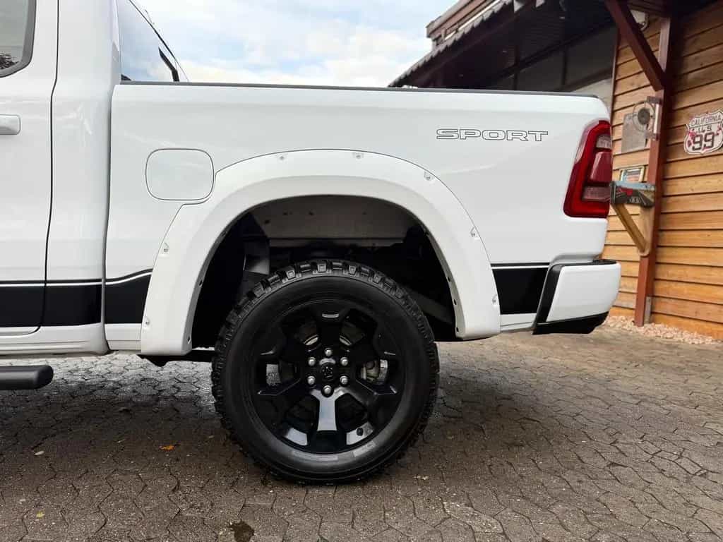 Dodge RAM LARAMI*SPORT*12"RADIO*PANO*OFFROAD*BÜGEL*GARANTI 12/2020-photo-30