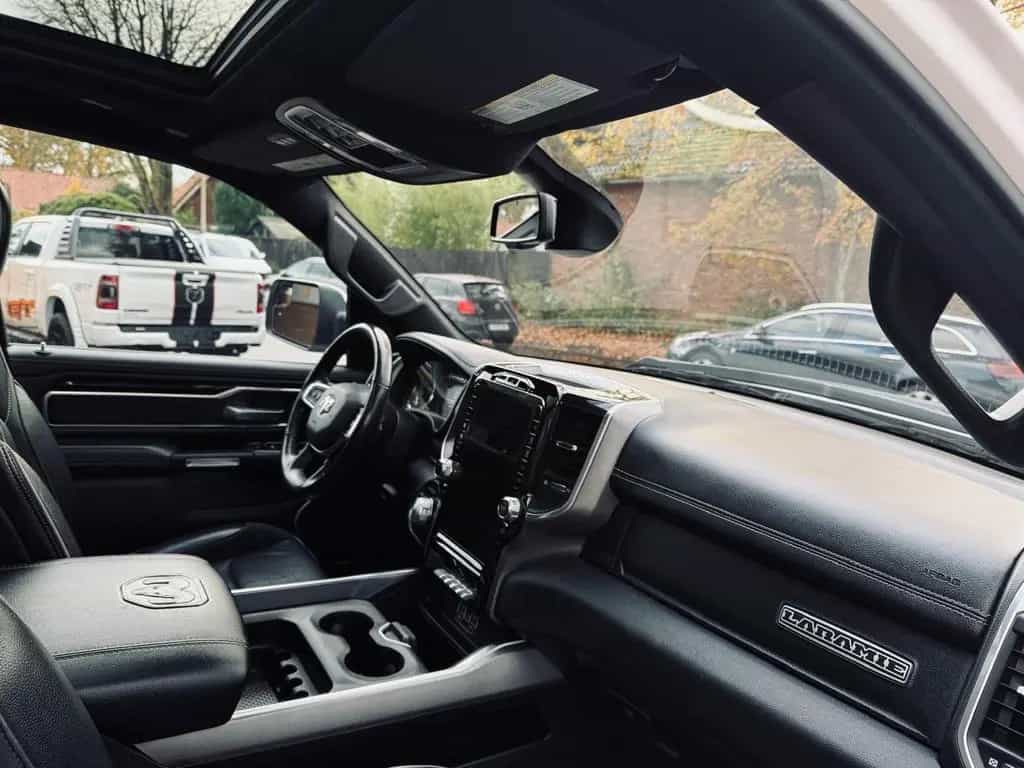 Dodge RAM LARAMI*SPORT*12"RADIO*PANO*OFFROAD*BÜGEL*GARANTI 12/2020-photo-46