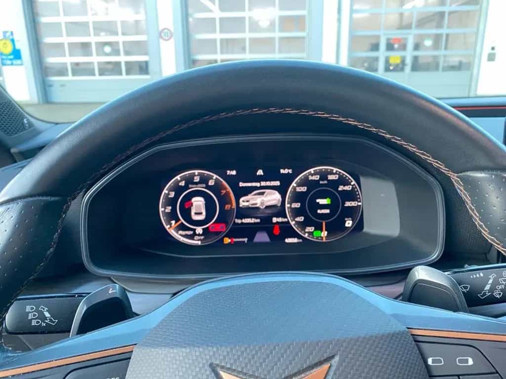 Cupra Leon 2.0 TSI DSG VZ *LED*Pano*Beats*CAM*SHZ*DCC* 06/2022-photo-10