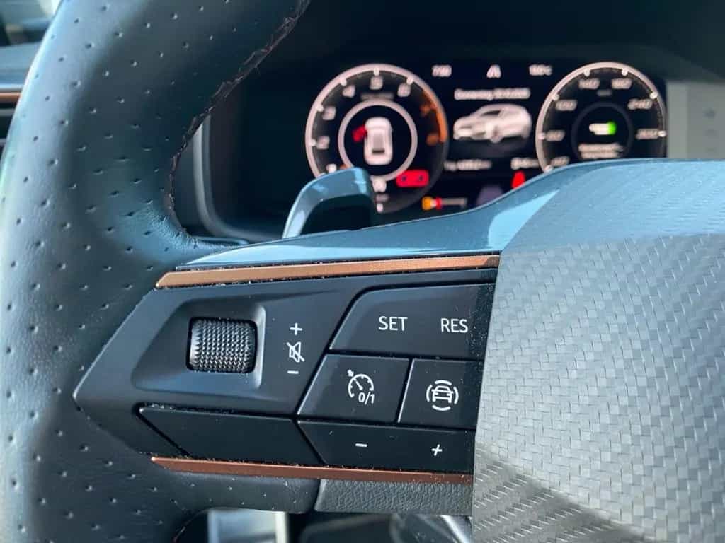 Cupra Leon 2.0 TSI DSG VZ *LED*Pano*Beats*CAM*SHZ*DCC* 06/2022-photo-20