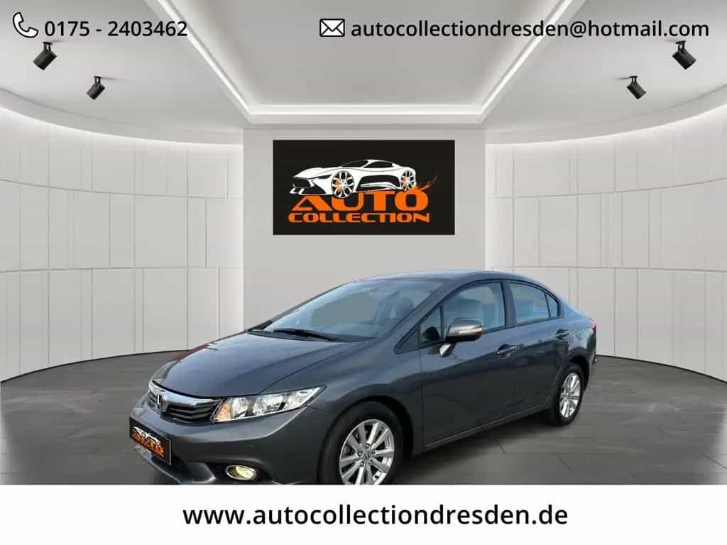 Honda Civic Comfort  1,8 Ltr.-104 kW i-VTEC KAT Limo 04/2013-photo-1