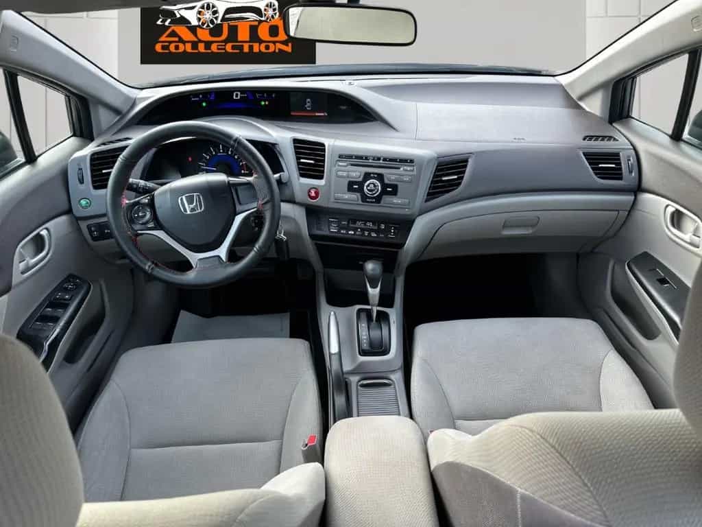 Honda Civic Comfort  1,8 Ltr.-104 kW i-VTEC KAT Limo 04/2013-photo-13