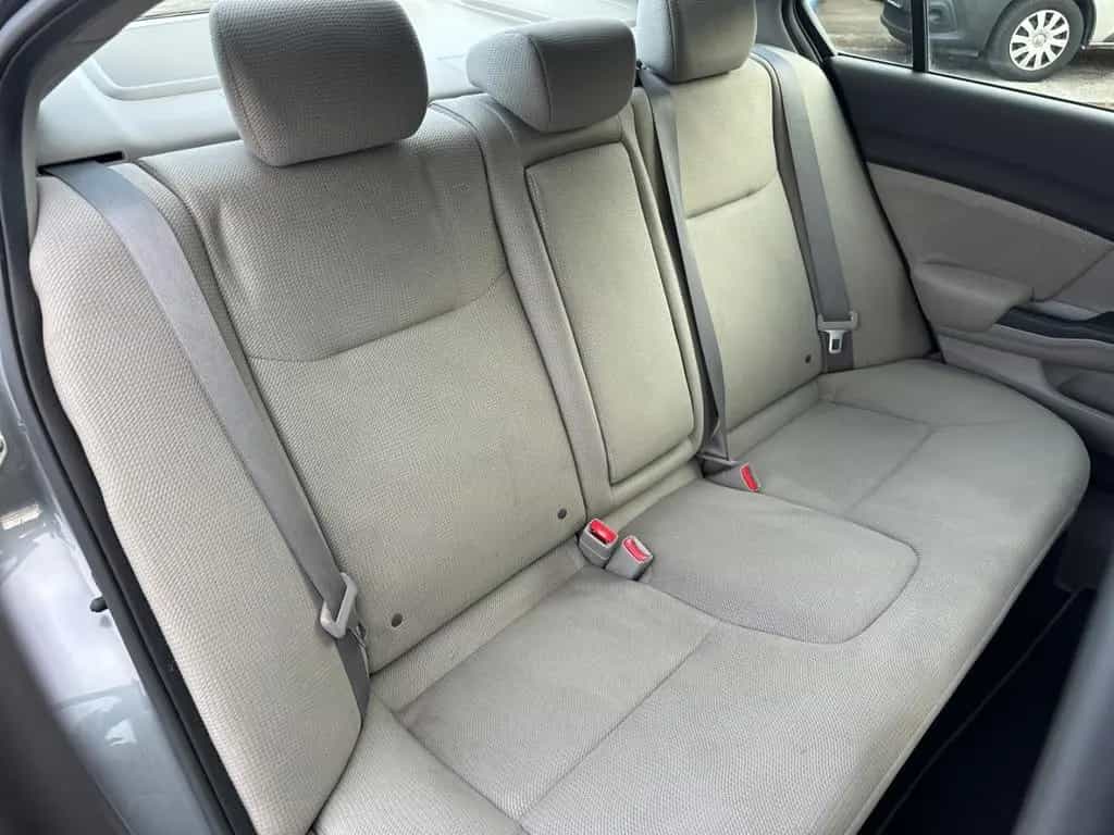 Honda Civic Comfort  1,8 Ltr.-104 kW i-VTEC KAT Limo 04/2013-photo-22