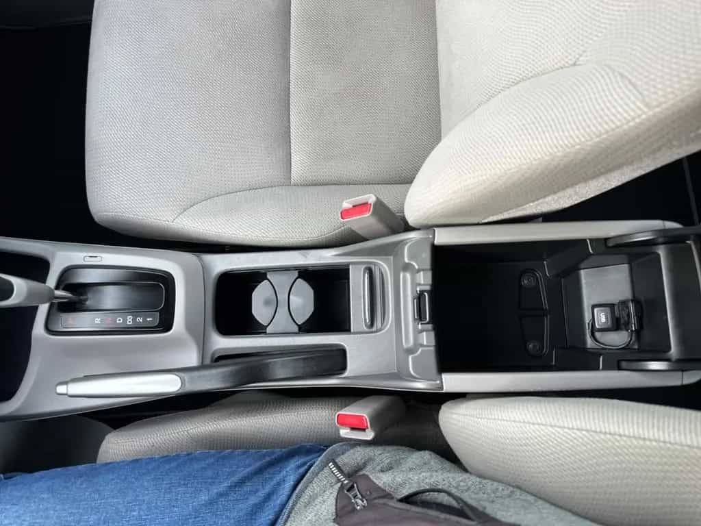 Honda Civic Comfort  1,8 Ltr.-104 kW i-VTEC KAT Limo 04/2013-photo-25