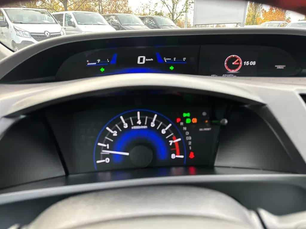 Honda Civic Comfort  1,8 Ltr.-104 kW i-VTEC KAT Limo 04/2013-photo-29
