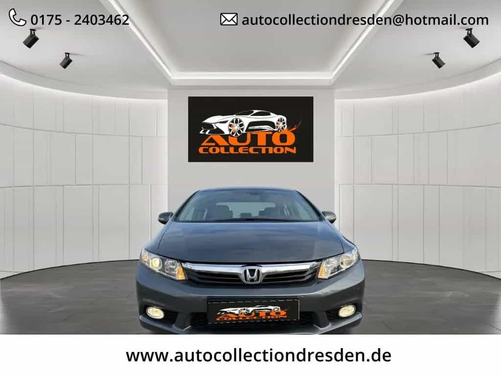 Honda Civic Comfort  1,8 Ltr.-104 kW i-VTEC KAT Limo 04/2013-photo-4
