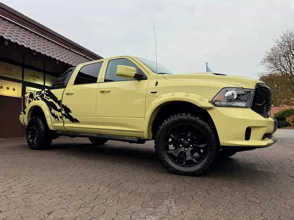 Dodge RAM V8*5,7*4X4*AHK*NAVI*SPORT*OFFROAD*LIFT*GARANTIE 12/2019-photo-17