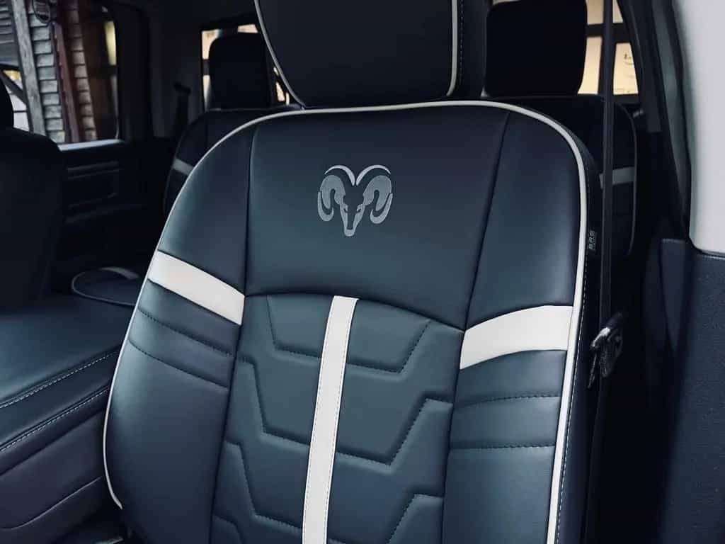 Dodge RAM V8*5,7*4X4*AHK*NAVI*SPORT*OFFROAD*LIFT*GARANTIE 12/2019-photo-37